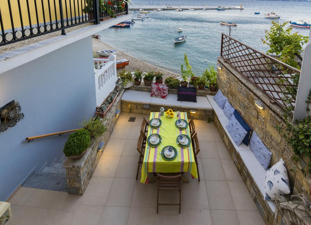 Eftopia Beachfront 2-Bedrooms Apartment كوكاري المظهر الخارجي الصورة