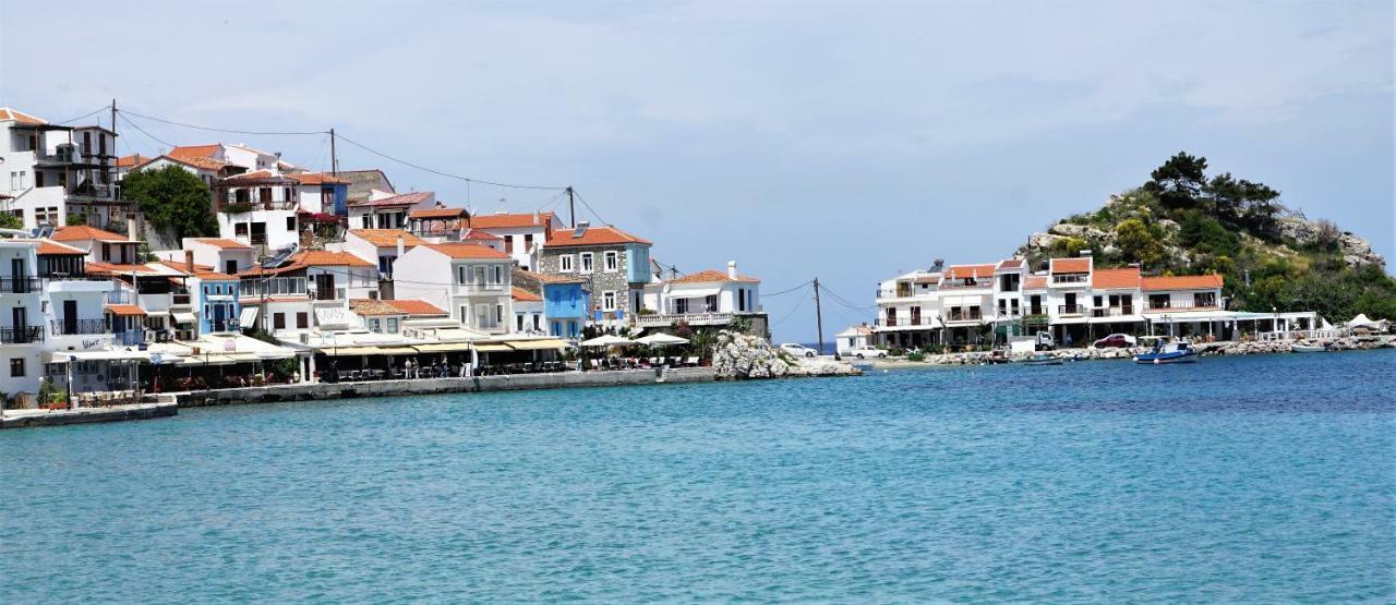 Eftopia Beachfront 2-Bedrooms Apartment كوكاري المظهر الخارجي الصورة